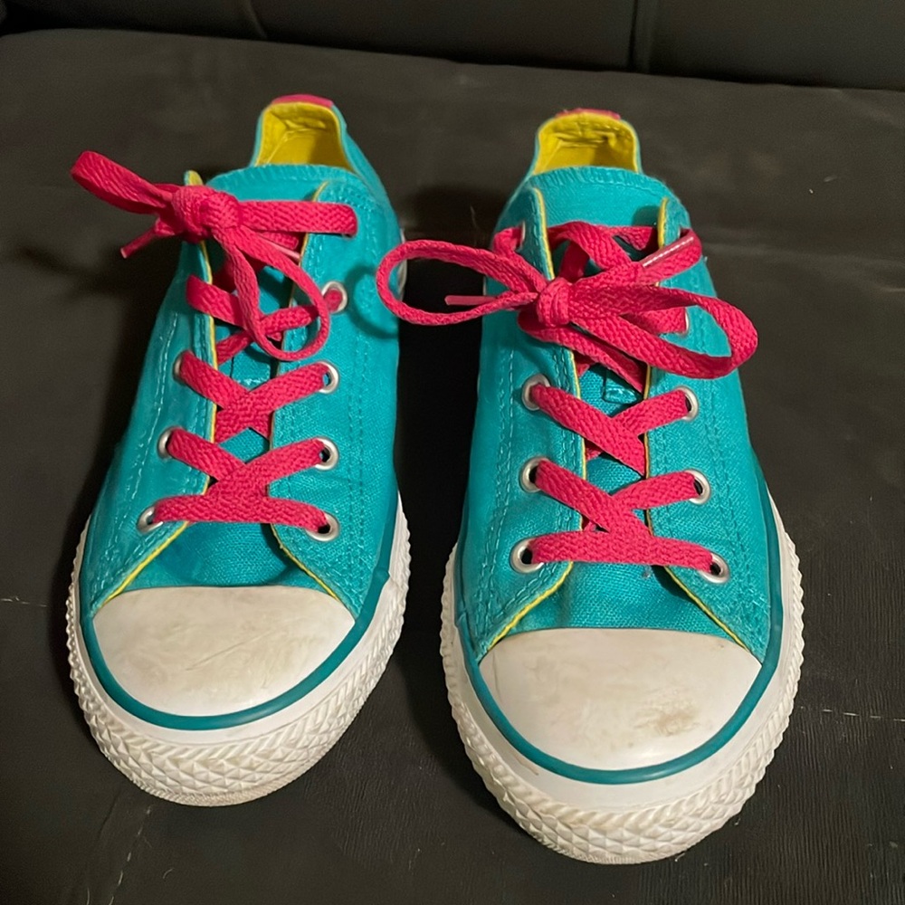 Teal & pink Converse low tops